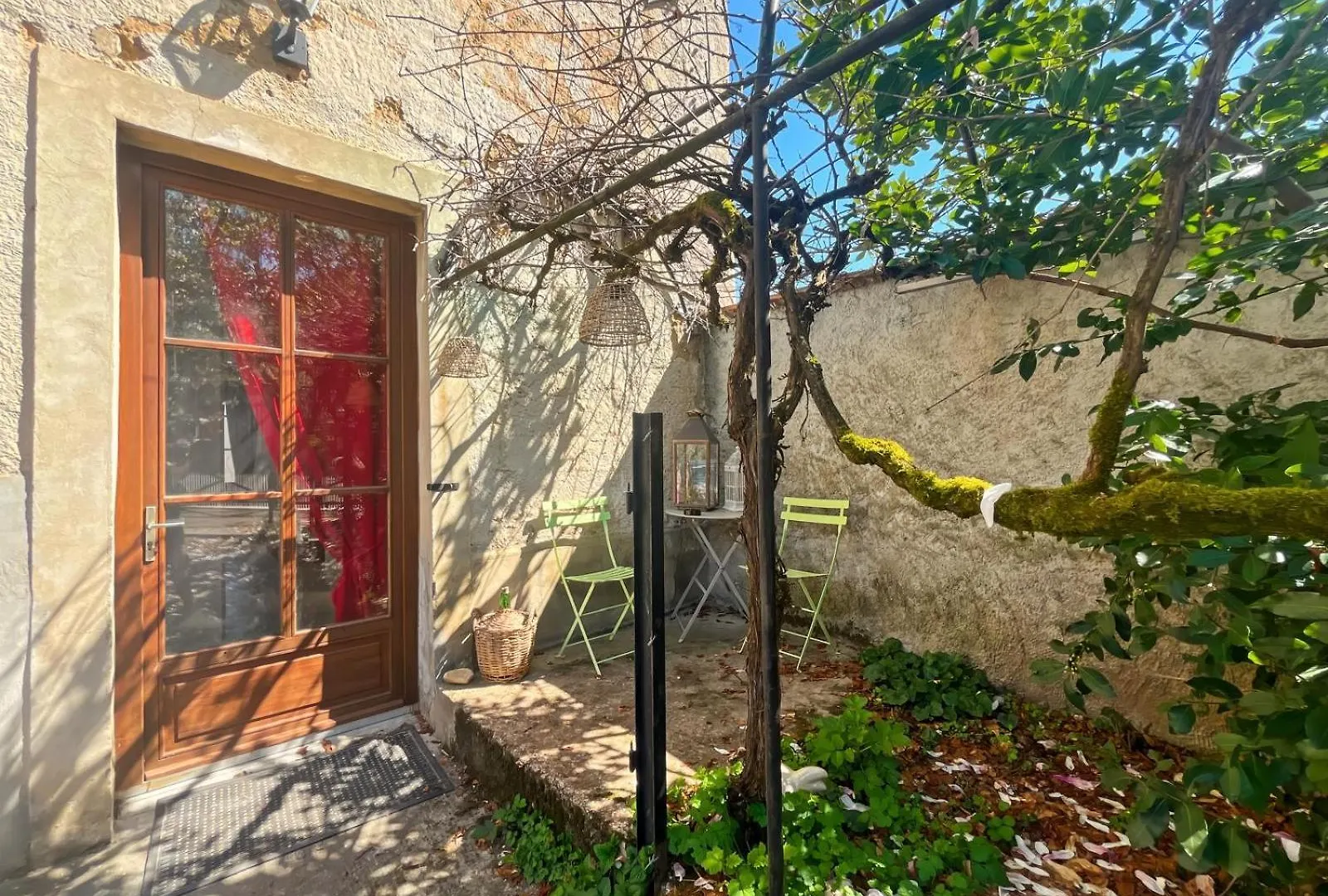 Appartement A La Campagne Saint-Savin  Francie